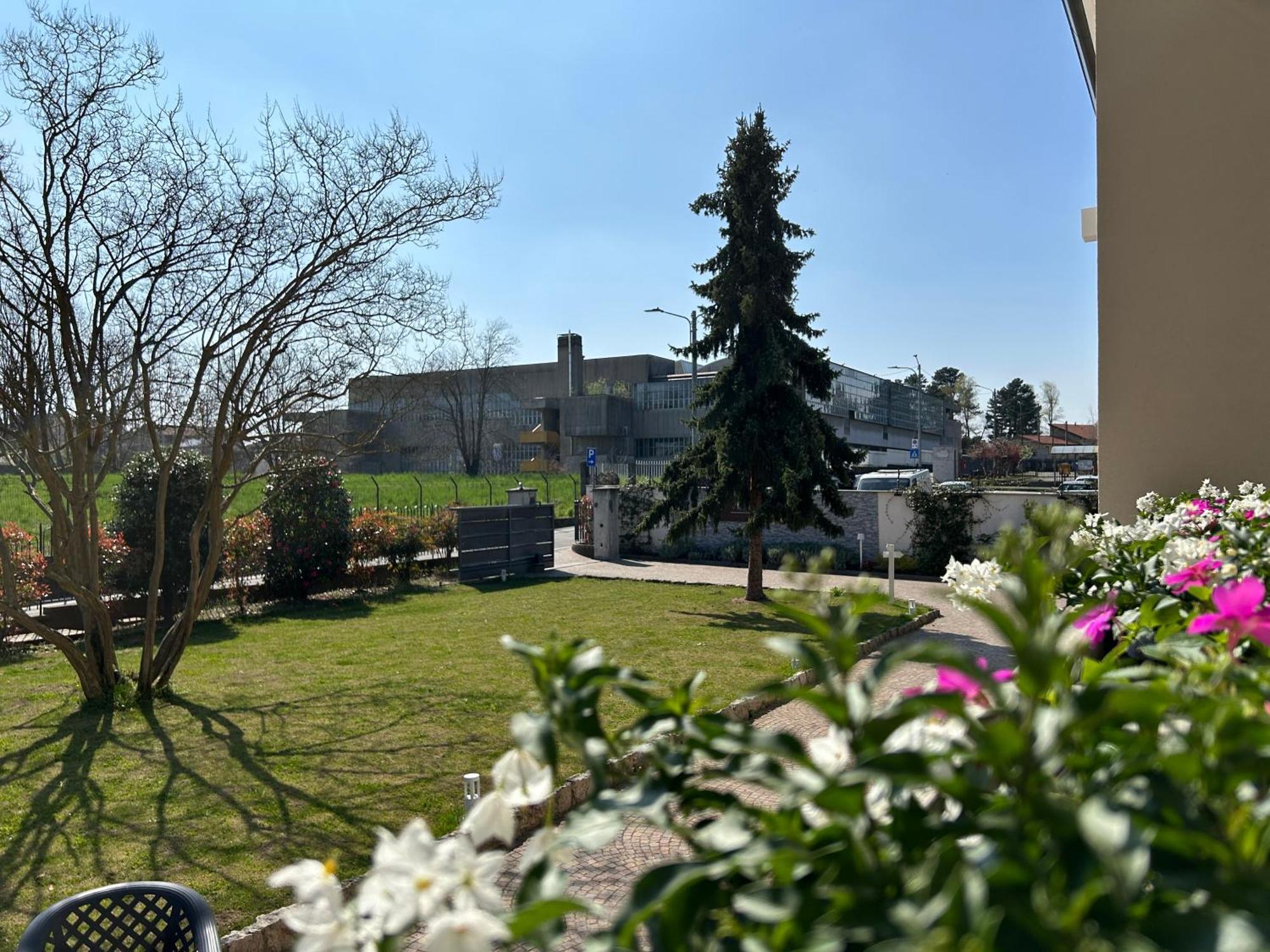 Villa Marchese Lake Maggiore Сомма-Ломбардо Экстерьер фото